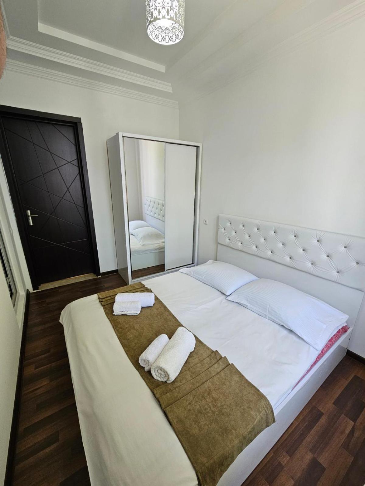 Guest House Gio Kobuleti Bagian luar foto