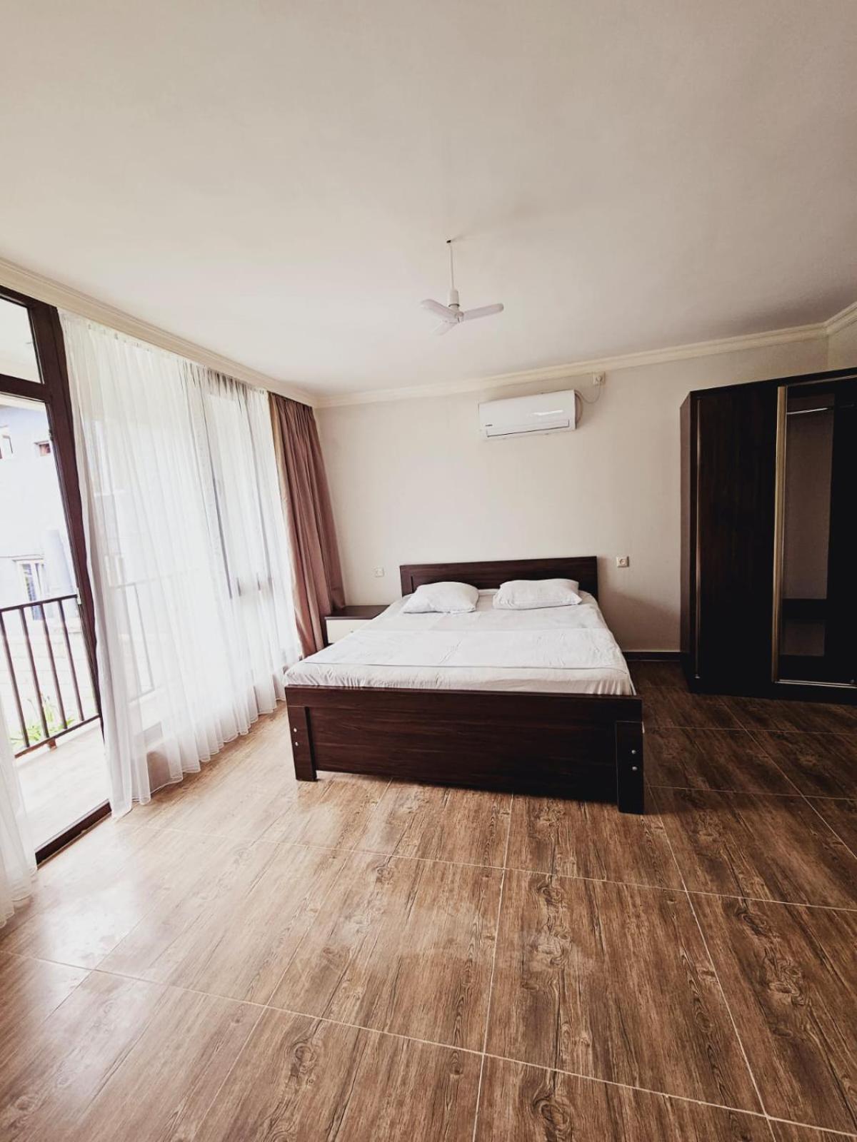 Guest House Gio Kobuleti Bagian luar foto